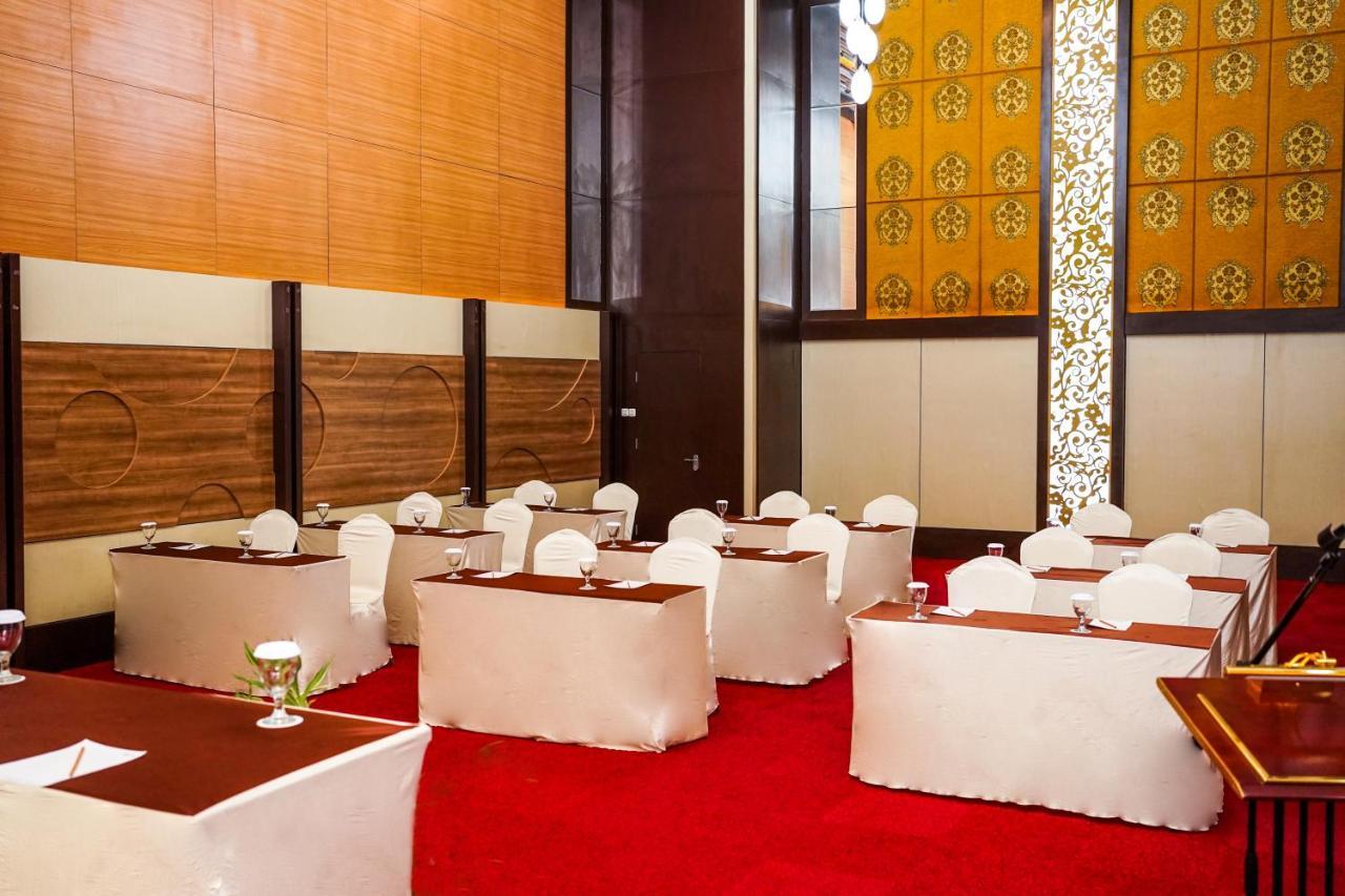 Jle'S Hotel Μανάντο Εξωτερικό φωτογραφία