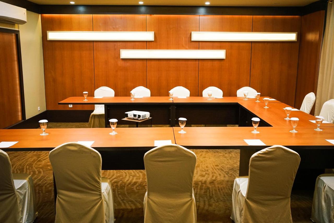 Jle'S Hotel Μανάντο Εξωτερικό φωτογραφία