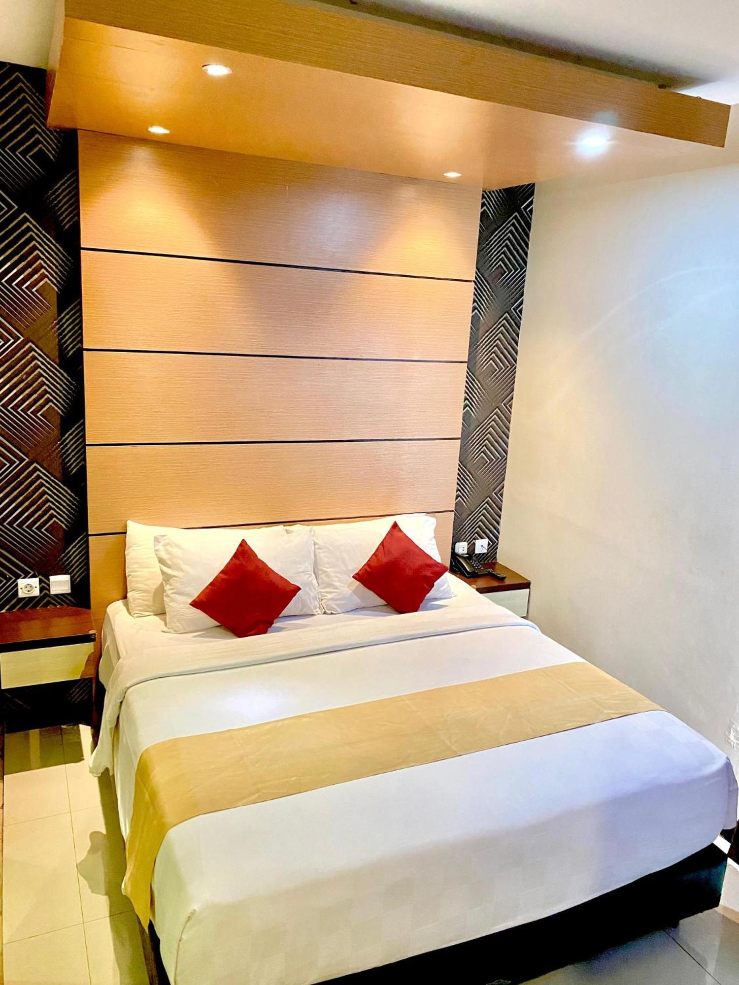 Jle'S Hotel Μανάντο Εξωτερικό φωτογραφία